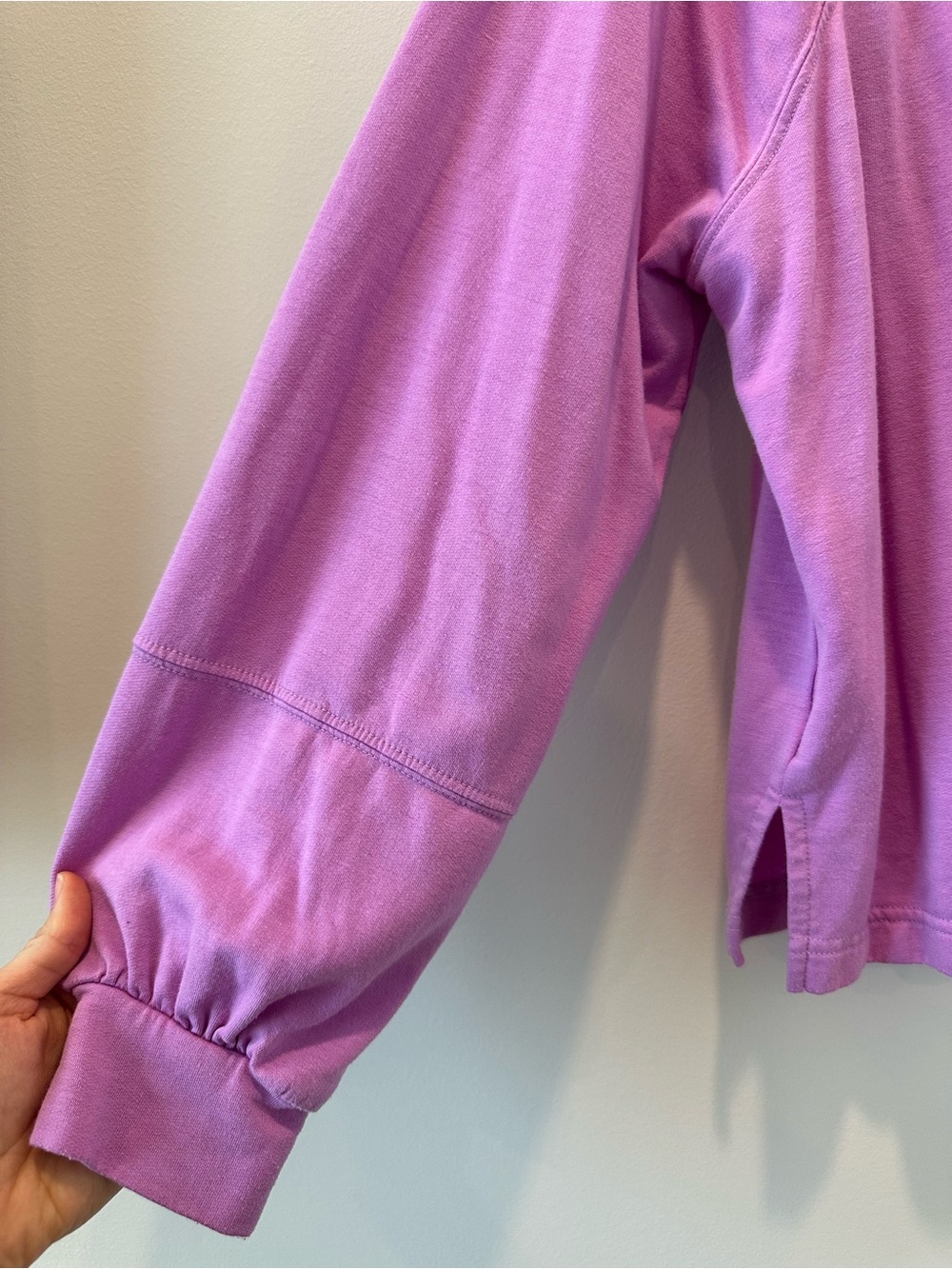 Women’s Watersound Club Size Medium Pullover Crewneck Sweatshirt Pink Purple - Picture 3 of 9
